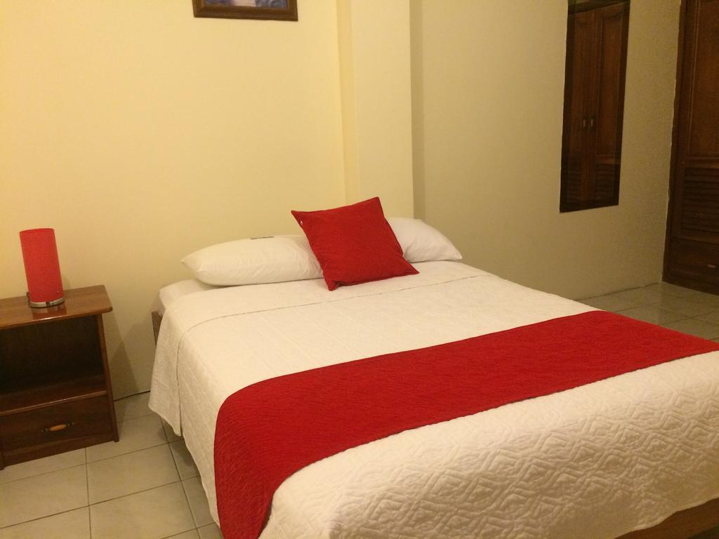 Hotel Red Booby Puerto Ayora  Exteriör bild