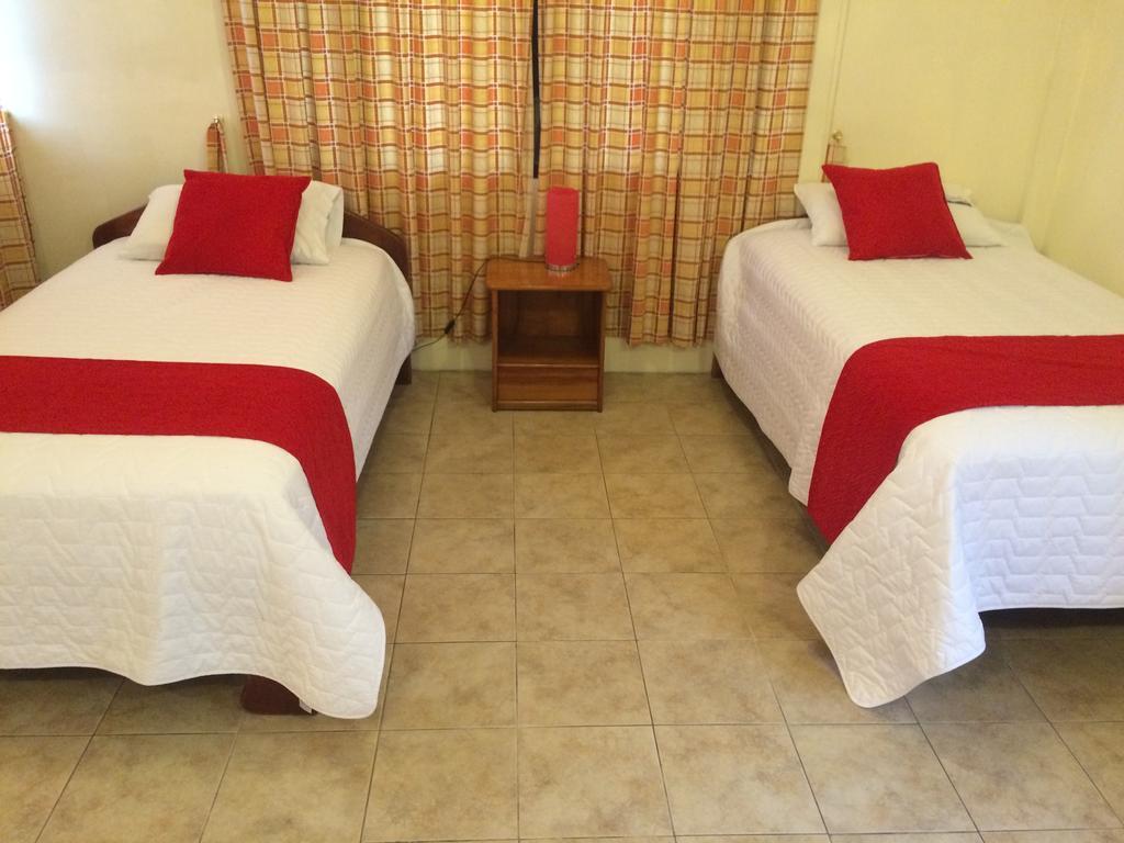 Hotel Red Booby Puerto Ayora  Exteriör bild