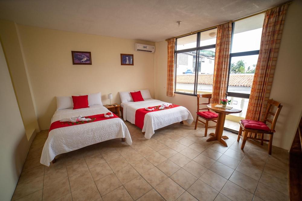 Hotel Red Booby Puerto Ayora  Exteriör bild
