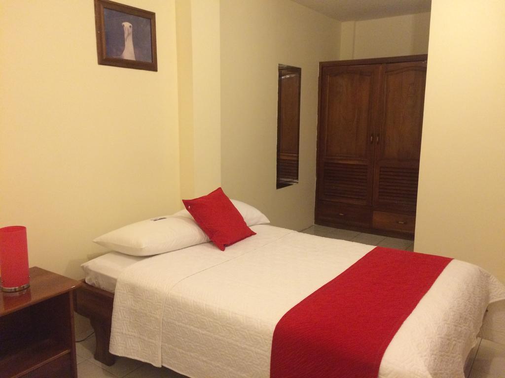 Hotel Red Booby Puerto Ayora  Rum bild